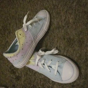 Girls size 3 Converse